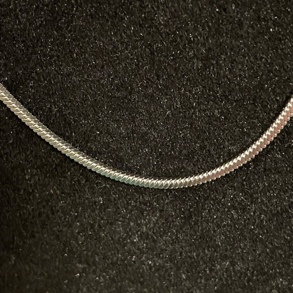 Men’s Round Snake Chain 23.5 inch